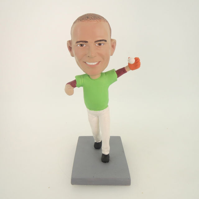 Picture of Custom Bobblehead Doll: Man Catching Baseball 