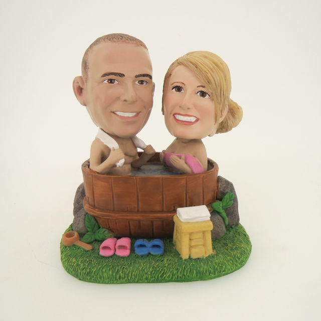 Picture of Custom Bobblehead Doll: Bath Couple